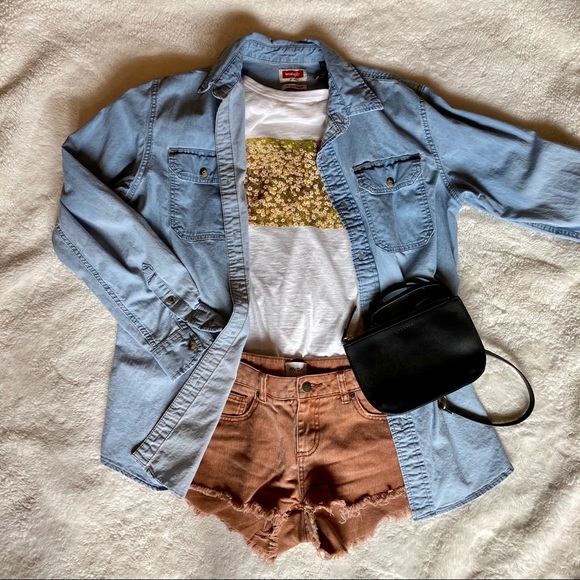 SOLD✨ RVCA • Hello Mellow Cutoffs - Picture 6 of 8